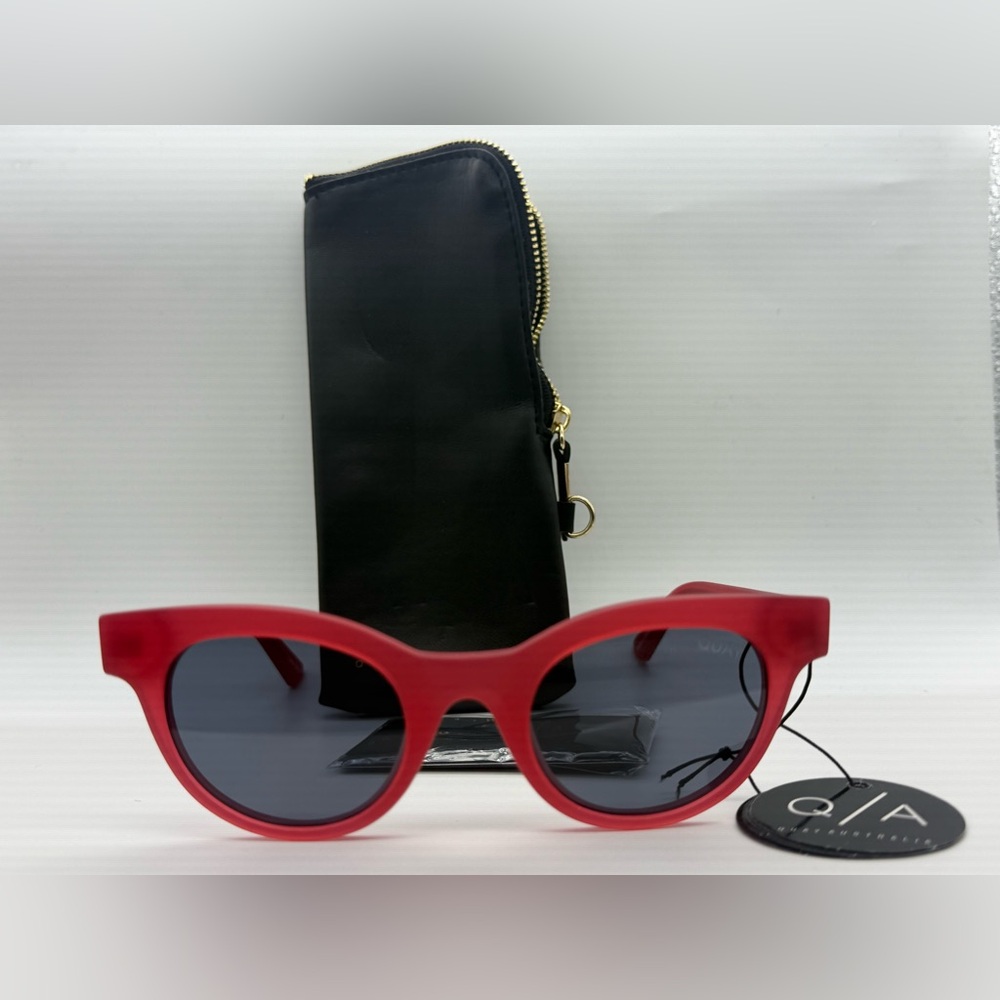 Quay Australia Red Frame Sunglasses - Picture 3 of 7